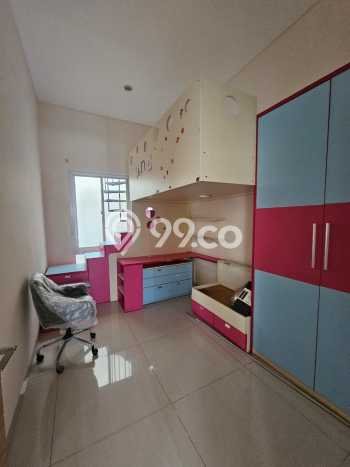 Rumah Elit LB 100m2 Siap Pakai Desain Elegan di Alam Sutera, Tangerang Rumah Elit LB 100m2 Siap Pakai Desain Elegan di Alam Sutera, Tangerang