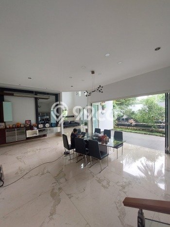 Jual Rumah Mewah Elegan Dengan View Cantik di BSD Telaga Golf, Tangerang Jual Rumah Mewah Elegan Dengan View Cantik di BSD Telaga Golf, Tangerang