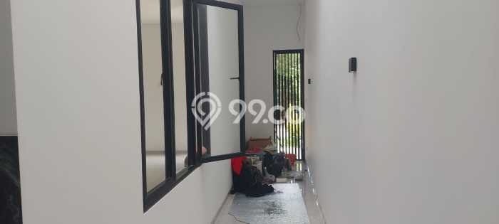 Rumah Mewah LB 230m2 Siap Pakai Desain Elegan di Alam Sutera, Tangerang Rumah Mewah LB 230m2 Siap Pakai Desain Elegan di Alam Sutera, Tangerang