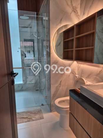 Rumah Elit Modern Tanpa Renovasi di Lippo Karawaci Tangerang Rumah Elit Modern Tanpa Renovasi di Lippo Karawaci Tangerang