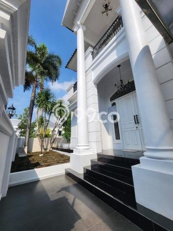 Rumah Disewakan Surabaya LT 180m2 LB 240m2 Kawasan Citraland Rumah Disewakan Surabaya LT 180m2 LB 240m2 Kawasan Citraland