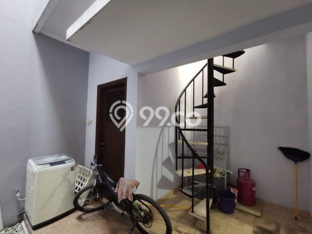 Dijual Rumah 3 Kamar Lokasi Strategis Bagus dan Strategis di Rungkut Dijual Rumah 3 Kamar Lokasi Strategis Bagus dan Strategis di Rungkut
