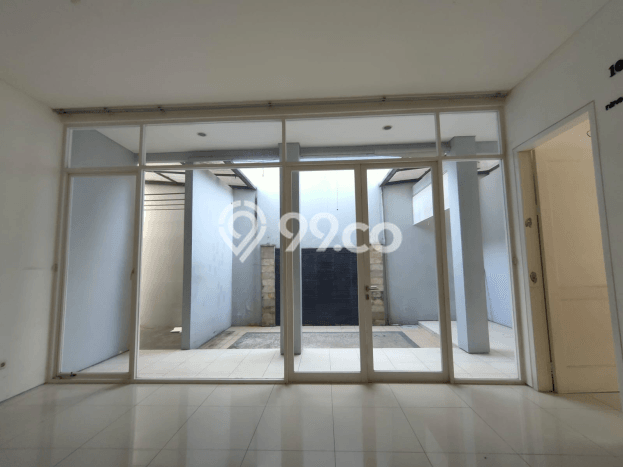 Hunian Cantik Modern Lb 125m2 di Wiyung, Surabaya Hunian Cantik Modern Lb 125m2 di Wiyung, Surabaya