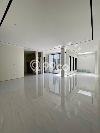 Jual Rumah Luas Elegan Dengan View Cantik di Citraland, Surabaya Jual Rumah Luas Elegan Dengan View Cantik di Citraland, Surabaya