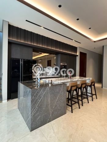 Dijual Rumah Mewah Megah Dengan View Eksklusif di Citraland, Surabaya Dijual Rumah Mewah Megah Dengan View Eksklusif di Citraland, Surabaya