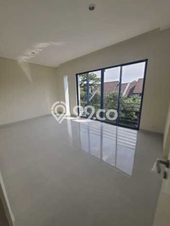 Rumah Elit Modern Tanpa Renovasi di Citraland Surabaya Rumah Elit Modern Tanpa Renovasi di Citraland Surabaya