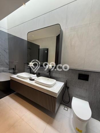Hot Offer Hunian Premium Ideal dan Luas di Wiyung, Surabaya Hot Offer Hunian Premium Ideal dan Luas di Wiyung, Surabaya