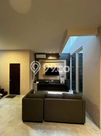 Rumah Luas Asri 3 KT Siap Pakai di Graha Surabaya Rumah Luas Asri 3 KT Siap Pakai di Graha Surabaya