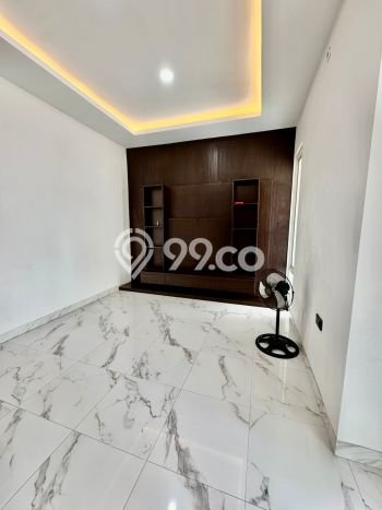 Hunian Mewah LB 200m2 Siap Huni Desain Elegan di Citraland, Surabaya Hunian Mewah LB 200m2 Siap Huni Desain Elegan di Citraland, Surabaya