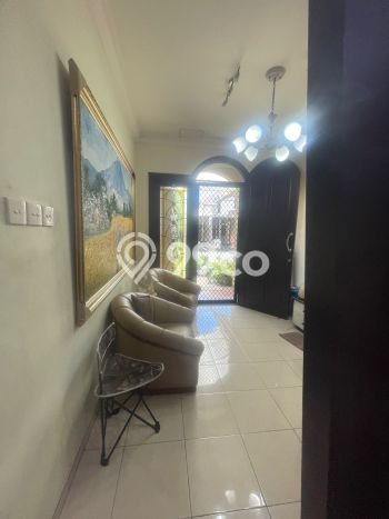Ready to Use! Premium House LT 308m2 Desain Modern di Pakuwon Indah Ready to Use! Premium House LT 308m2 Desain Modern di Pakuwon Indah