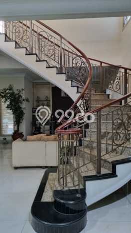 Rumah Berkualitas Sukolilo, Surabaya, LT 375m2m² LB 406m2m² Rumah Berkualitas Sukolilo, Surabaya, LT 375m2m² LB 406m2m²