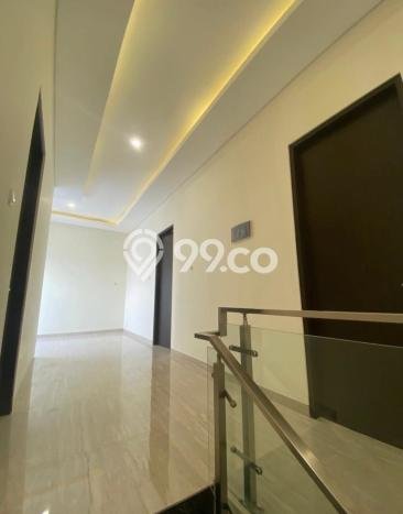 Hunian Mewah LB 230m2 Siap Huni Desain Elegan di Citraland, Surabaya Hunian Mewah LB 230m2 Siap Huni Desain Elegan di Citraland, Surabaya