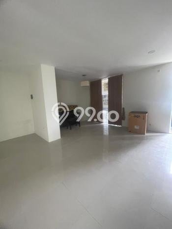 Rumah Modern 4 KT di Citraland Surabaya Unfurnished Rumah Modern 4 KT di Citraland Surabaya Unfurnished