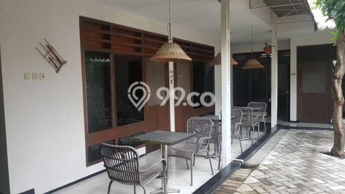 Rumah Cantik Siap Pakai Di Surabaya Kota Luas 350m2 Aman Rumah Cantik Siap Pakai Di Surabaya Kota Luas 350m2 Aman