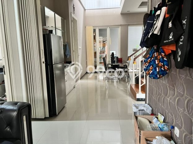 Disewakan Rumah Murah di Citraland Surabaya dengan 4 Kamar Tidur Disewakan Rumah Murah di Citraland Surabaya dengan 4 Kamar Tidur