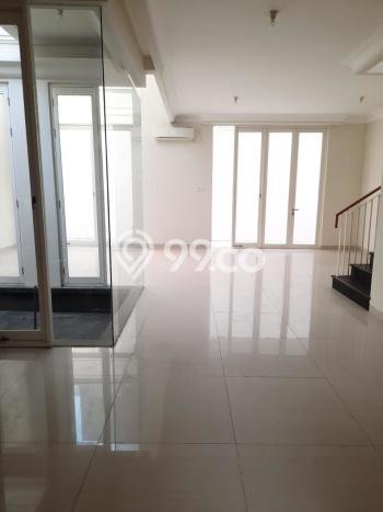 Rumah Elit Modern Tanpa Renovasi di Pakuwon City Surabaya Rumah Elit Modern Tanpa Renovasi di Pakuwon City Surabaya