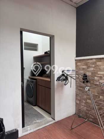 Dijual Rumah Mewah Elegan Dengan View Cantik di Citraland, Surabaya Dijual Rumah Mewah Elegan Dengan View Cantik di Citraland, Surabaya