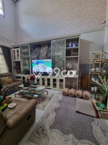Jual Rumah Mewah Elegan Dengan View Cantik di Pakuwon Indah, Surabaya Jual Rumah Mewah Elegan Dengan View Cantik di Pakuwon Indah, Surabaya