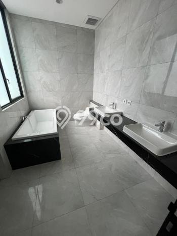Rumah Elit Modern Siap Huni di Citraland Surabaya Rumah Elit Modern Siap Huni di Citraland Surabaya