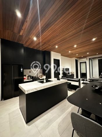 Rumah Mewah LB 300m2 Siap Pakai Desain Elegan di Pererenan, Badung Rumah Mewah LB 300m2 Siap Pakai Desain Elegan di Pererenan, Badung