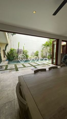 Vila Kawasan , Ukuran 250m2m², Area Potensial untuk bisnis Vila Kawasan , Ukuran 250m2m², Area Potensial untuk bisnis