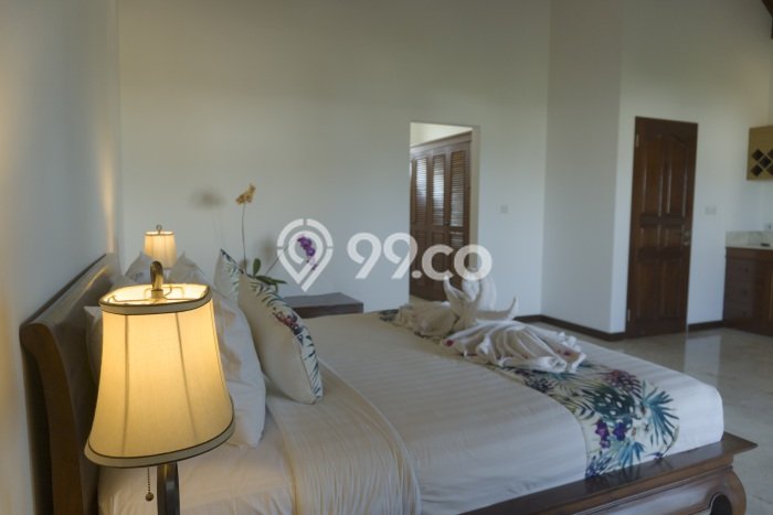 Vila Strategis Kawasan , Luas 322m2m², Dekat ke beragam keperluan Vila Strategis Kawasan , Luas 322m2m², Dekat ke beragam keperluan