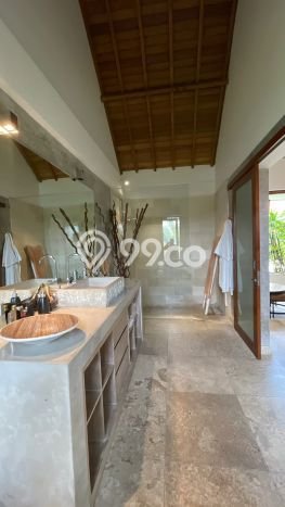 Vila Kawasan , Ukuran 250m2m², Area Potensial untuk bisnis Vila Kawasan , Ukuran 250m2m², Area Potensial untuk bisnis