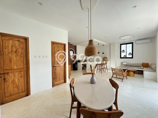 Ready to Use! Luxury House LT 150m2 Desain Elegan di Buwit Ready to Use! Luxury House LT 150m2 Desain Elegan di Buwit
