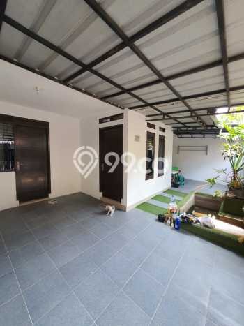 Rumah Modern 4 KT di Bintaro Tangerang Selatan Semi Furnished Rumah Modern 4 KT di Bintaro Tangerang Selatan Semi Furnished