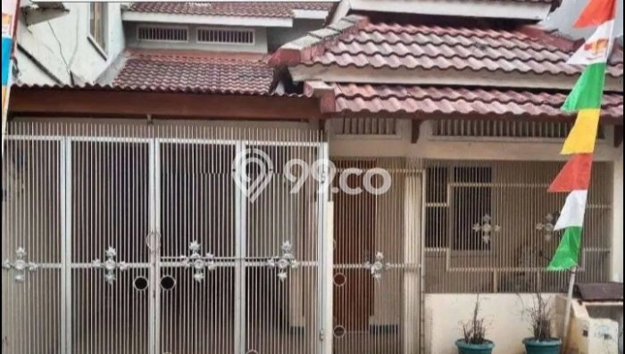 For Sale Rumah 4 Kamar Lokasi Strategis Bagus dan Strategis di Ciputat For Sale Rumah 4 Kamar Lokasi Strategis Bagus dan Strategis di Ciputat