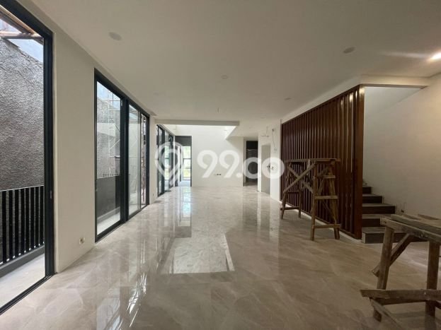 Hunian Elit LB 417m2 Siap Pakai Desain Elegan di Lebak Bulus, Jakarta Selatan Hunian Elit LB 417m2 Siap Pakai Desain Elegan di Lebak Bulus, Jakarta Selatan