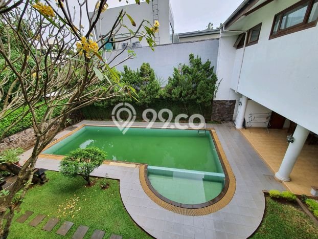 Jual Rumah Mewah Elegan Dengan View Cantik di BSD Bukit Golf, Tangerang Jual Rumah Mewah Elegan Dengan View Cantik di BSD Bukit Golf, Tangerang