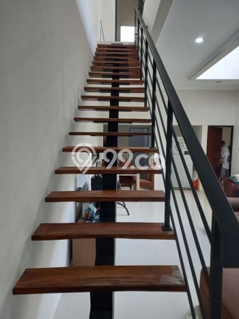 Rumah Elit Modern Tanpa Renovasi di BSD Kencana Loka Tangerang Rumah Elit Modern Tanpa Renovasi di BSD Kencana Loka Tangerang