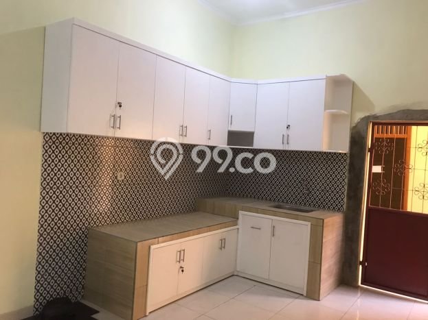 Rumah sewa siap pakai 5 Kamar Tidur di Buah Batu, Bandung Rumah sewa siap pakai 5 Kamar Tidur di Buah Batu, Bandung