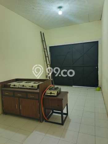 Rumah Modern 2 Kamar LT 140m2 di Taman Kopo Indah Rumah Modern 2 Kamar LT 140m2 di Taman Kopo Indah