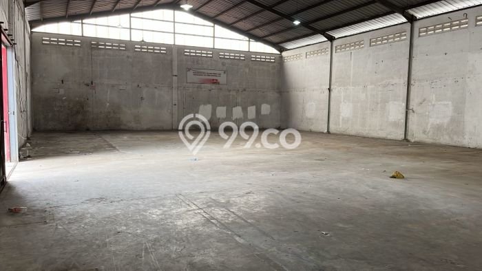 Gudang Dijual di Kiaracondong LT 1800m2, LB 900m2 untuk Investasi Gudang Dijual di Kiaracondong LT 1800m2, LB 900m2 untuk Investasi
