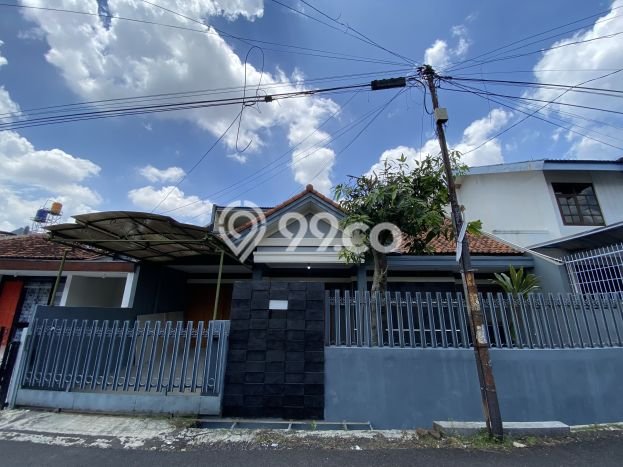 Disewakan Rumah Konsep Minimalis di Arcamanik Bandung dengan 3 KT Disewakan Rumah Konsep Minimalis di Arcamanik Bandung dengan 3 KT