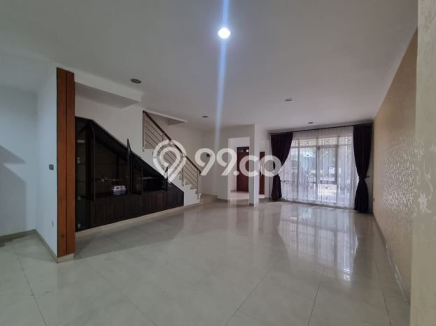 Rumah Disewakan Bandung LT 140m2 LB 200m2 Area Surapati Rumah Disewakan Bandung LT 140m2 LB 200m2 Area Surapati