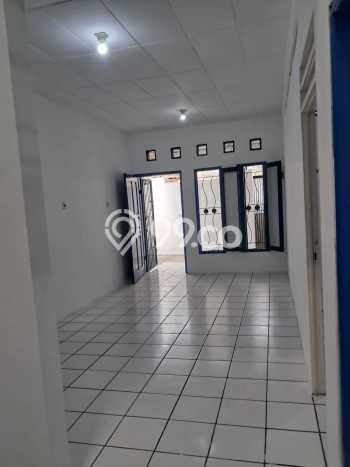 Rumah kawasan Taman Kopo Indah, Siap Huni, LT 102m² Rumah kawasan Taman Kopo Indah, Siap Huni, LT 102m²