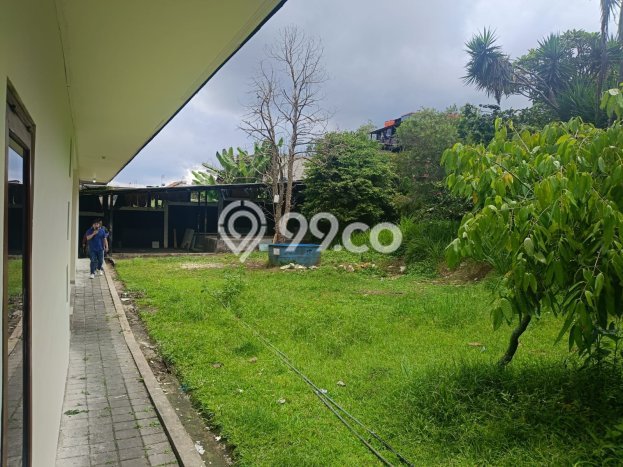 Hunian Elit LB 600m2 Siap Pakai Desain Elegan di Geger Kalong, Bandung Hunian Elit LB 600m2 Siap Pakai Desain Elegan di Geger Kalong, Bandung