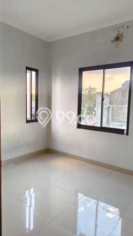 Rumah di Antapani, 4 KT, Pemandangan Kota, LT 140m² LB 120m² Rumah di Antapani, 4 KT, Pemandangan Kota, LT 140m² LB 120m²