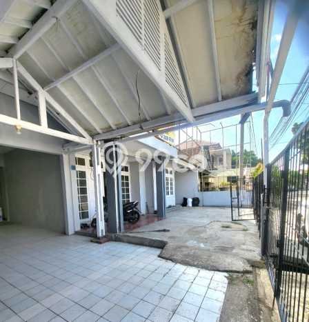Komersial Disewa di Antapani, Bandung, LT 240m2 / LB 320m2 Komersial Disewa di Antapani, Bandung, LT 240m2 / LB 320m2