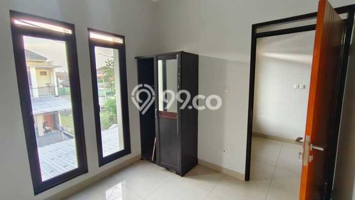 Rumah di Antapani, 4 KT, Pemandangan Kota, LT 140m² LB 120m² Rumah di Antapani, 4 KT, Pemandangan Kota, LT 140m² LB 120m²
