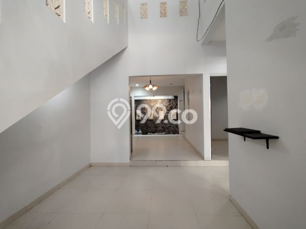 Rumah Minimalis 2 KT LT 90m2 di Sentul City Rumah Minimalis 2 KT LT 90m2 di Sentul City