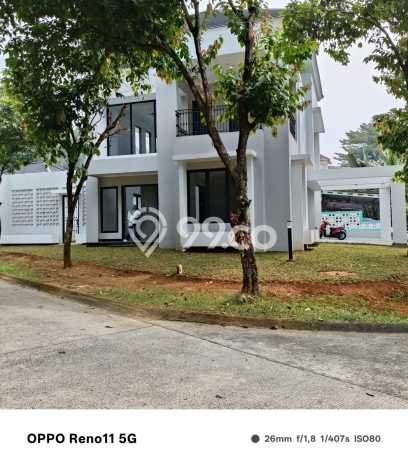For Sale! Luxury House LT 307m2 Desain Modern di Sentul City For Sale! Luxury House LT 307m2 Desain Modern di Sentul City