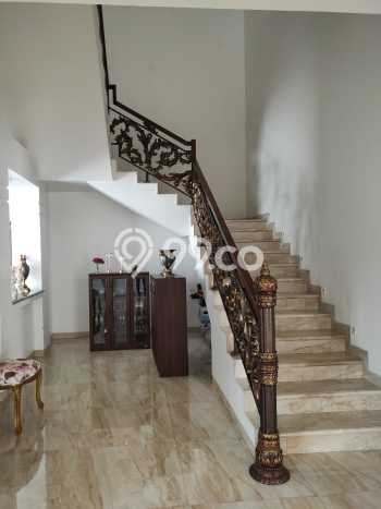 Rumah Elit Modern Tanpa Renovasi di Sentul City Bogor Rumah Elit Modern Tanpa Renovasi di Sentul City Bogor