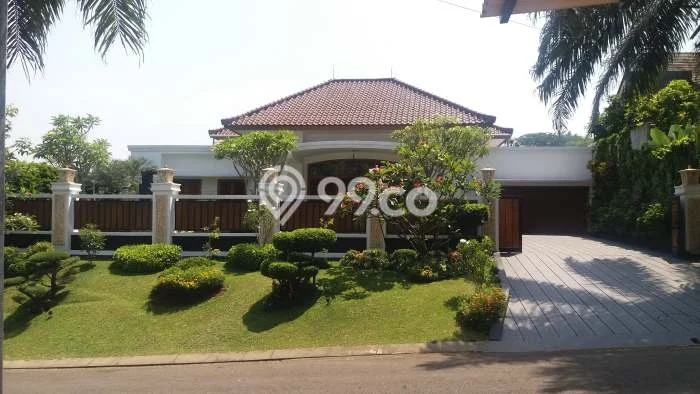 Dijual Rumah Luas Elegan Dengan View Cantik di Sentul City, Bogor Dijual Rumah Luas Elegan Dengan View Cantik di Sentul City, Bogor
