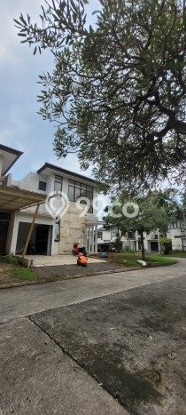 Rumah Luas Asri 3 KT Siap Pakai di Sentul City Bogor Rumah Luas Asri 3 KT Siap Pakai di Sentul City Bogor