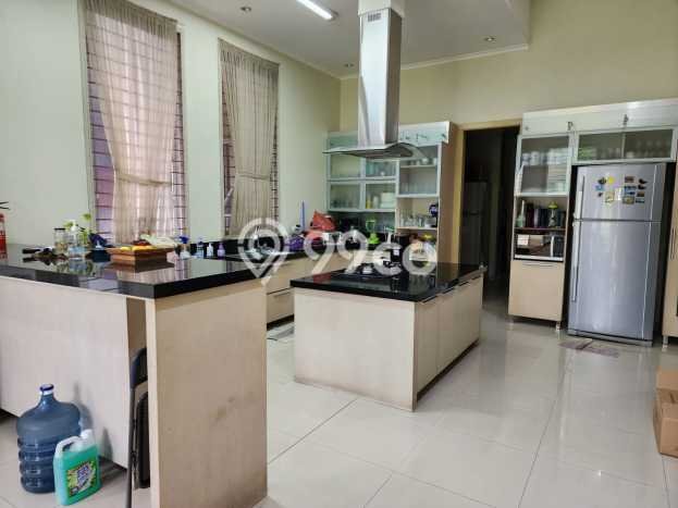 Ready to Use! Premium House LT 2145m2 Desain Modern di Sentul City Ready to Use! Premium House LT 2145m2 Desain Modern di Sentul City