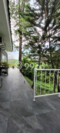 Rumah Mewah LB 400m2 Siap Huni Desain Elegan di Sentul City, Bogor Rumah Mewah LB 400m2 Siap Huni Desain Elegan di Sentul City, Bogor